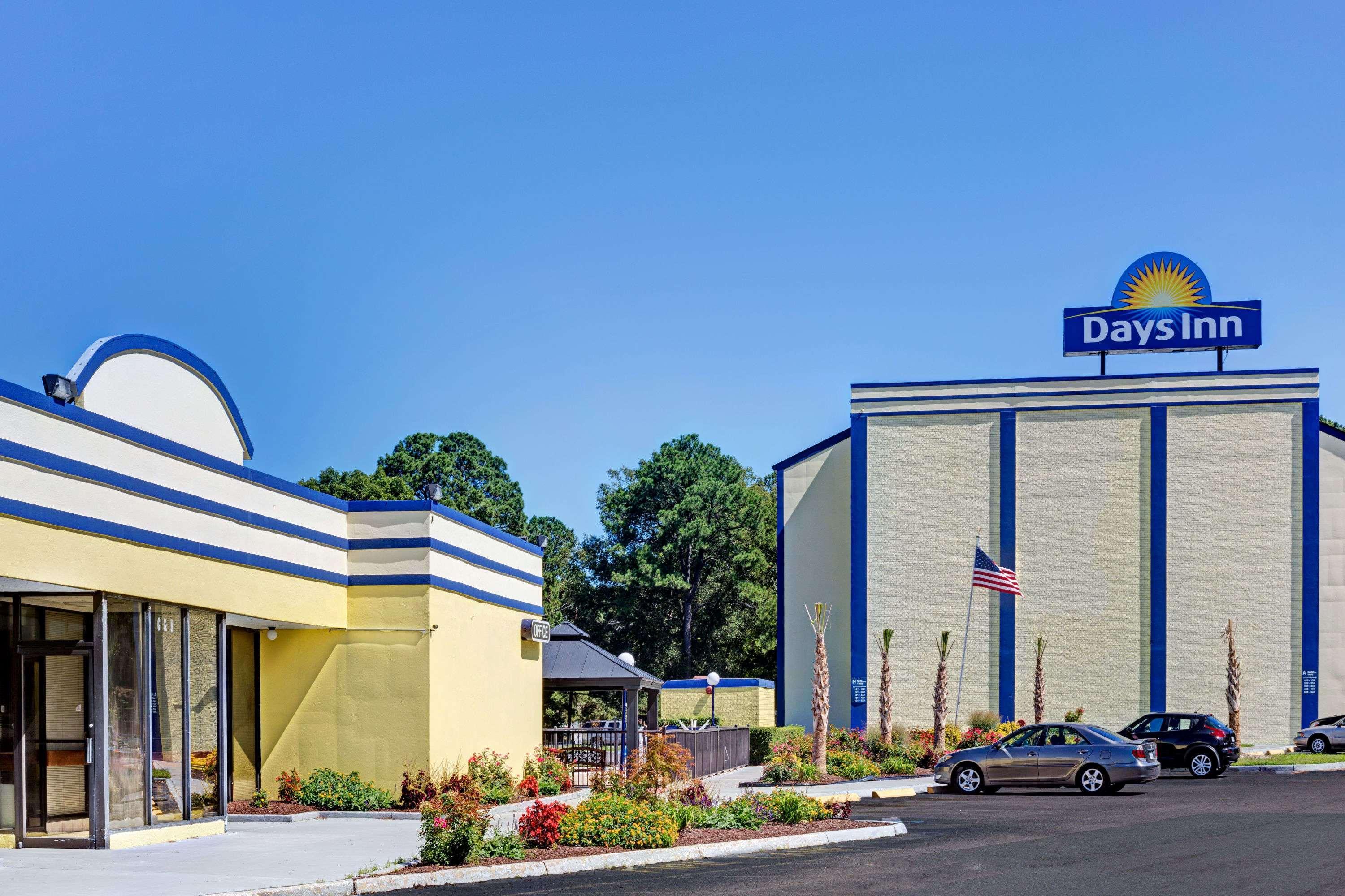 Days Inn By Wyndham Norfolk Military Circle Eksteriør bilde