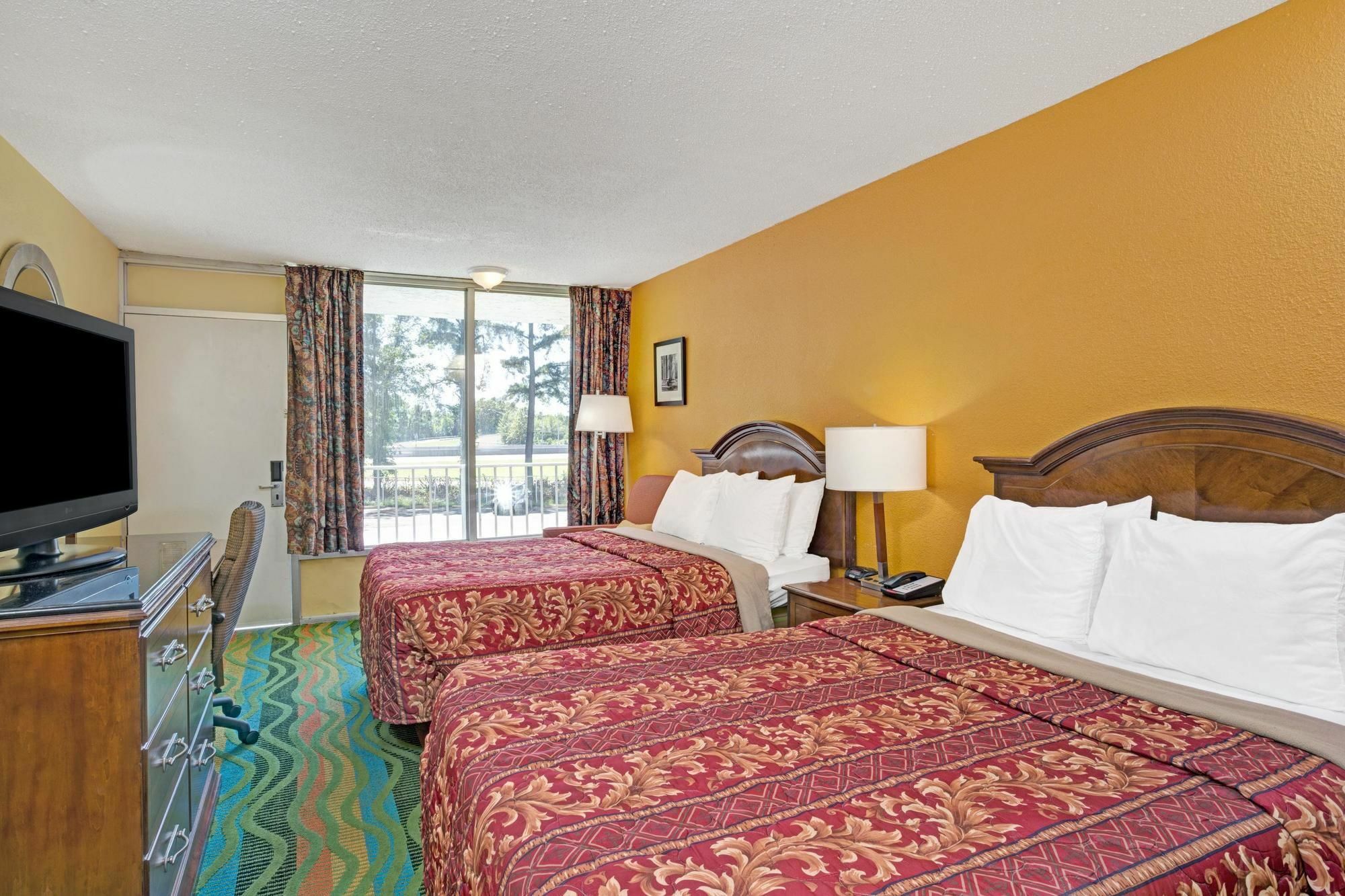 Days Inn By Wyndham Norfolk Military Circle Eksteriør bilde